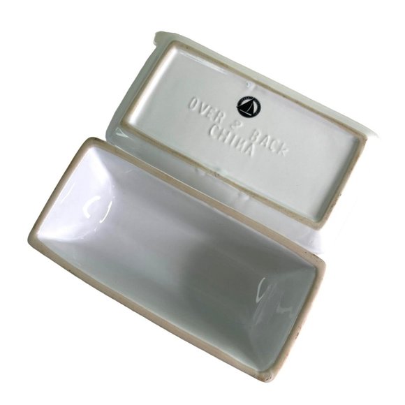 Butter Dish With Lid White Stoneware Indoor Outfitters 7" x 4" x 3" - Picture 5 of 6